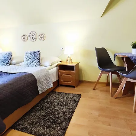 Paradna Homestay szállás