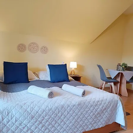 Homestay Paradna