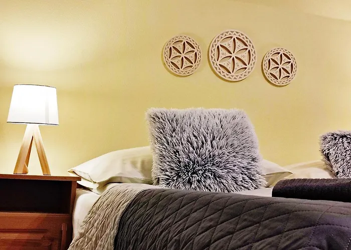 Paradna בית אירוח