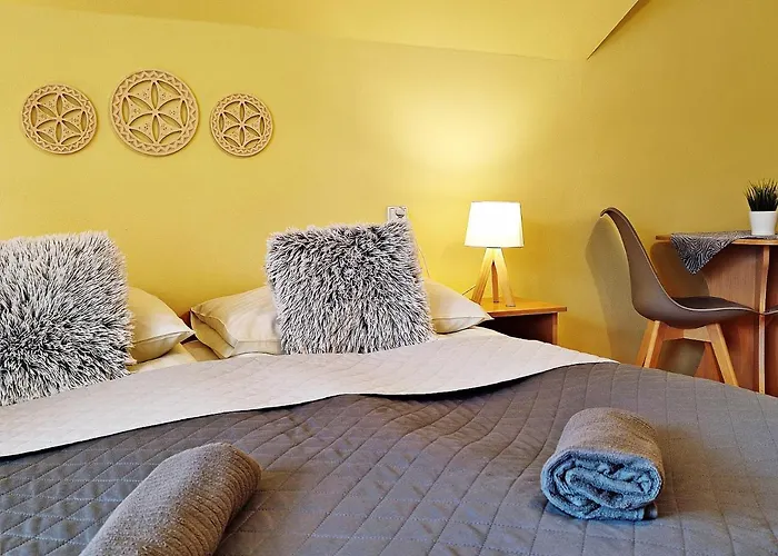 בית אירוח Paradna *