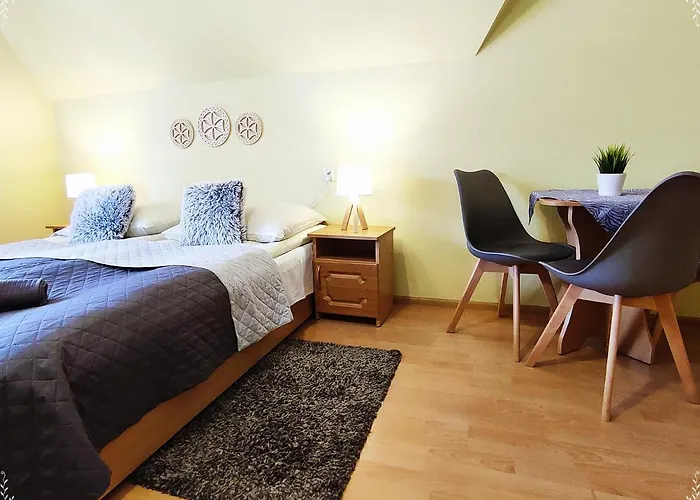 Paradna בית אירוח