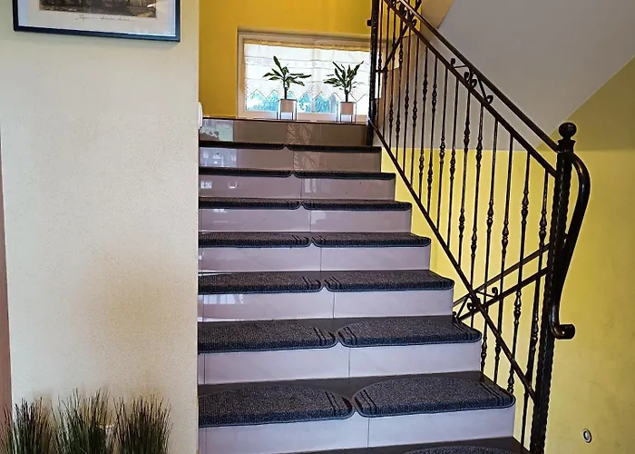 Paradna בית אירוח זקופאנה